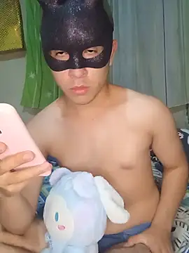 Snapshot of Max_Valenzue chatting on July 18, 2026, 5:33 am Max Valenzue online show from July 18, 2026, 5:33 am