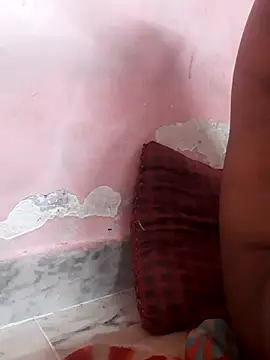 Snapshot of SEEMASOF chatting on October 3, 2025, 11:13 pm SEEMASOF online show from October 3, 2025, 11:13 pm