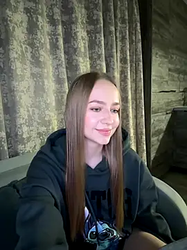 Snapshot of MissOyee chatting on December 2, 2025, 7:09 pm MissOyee online show from December 2, 2025, 7:09 pm