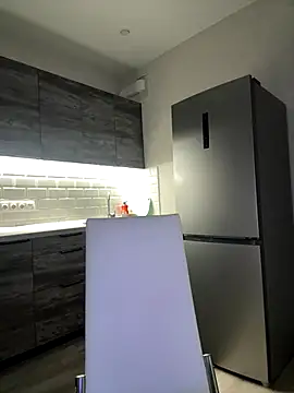 MissOyee online show from January 8, 2026, 7:05 pm