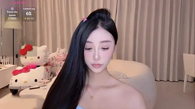 Snapshot of Melody-11 chatting on October 26, 2025, 6:36 pm Melody-11 online show from October 26, 2025, 6:36 pm