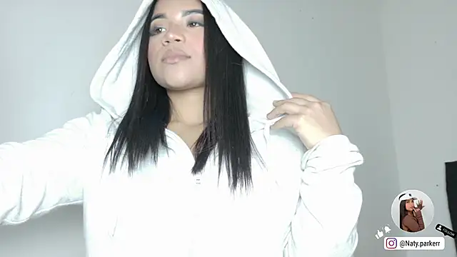 Snapshot of Natashaparker__ chatting on June 7, 2026, 4:16 am Natashaparker online show from June 7, 2026, 4:16 am