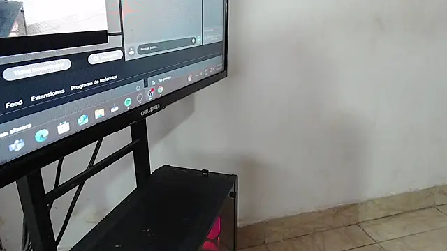 Snapshot of ebony_hard_sex chatting on October 10, 2025, 1:43 pm ebony hard sex online show from October 10, 2025, 1:43 pm