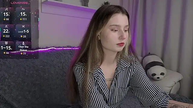  Lua   online show from December 2, 2025, 10:16 pm