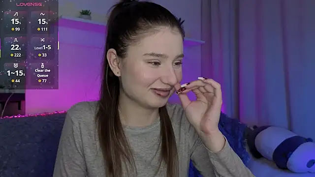  Lua   online show from February 16, 2026, 11:01 pm