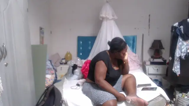 rachelexoticgirl online show from June 6, 2026, 6:56 pm