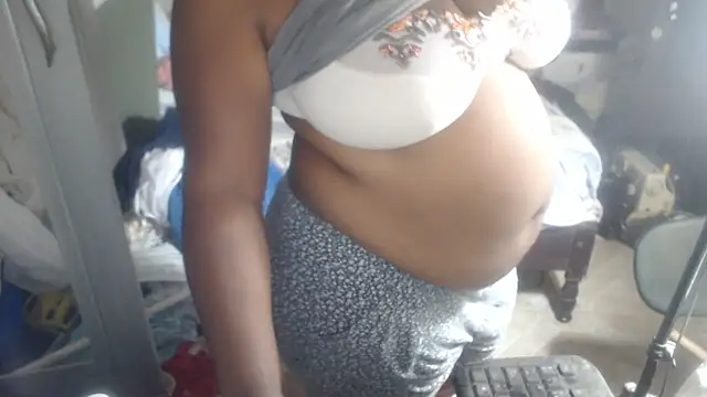 rachelexoticgirl online show from July 15, 2026, 3:34 am