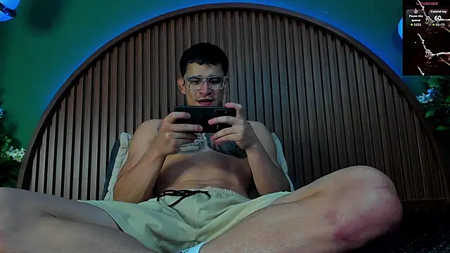 Snapshot of JeergMuscle chatting on November 19, 2025, 4:23 am JeergMuscle online show from November 19, 2025, 4:23 am