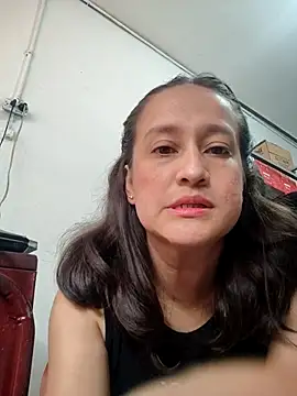 valery506 online show from April 17, 2026, 4:54 pm