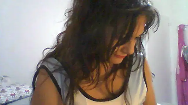 dulcefanny online show from June 12, 2026, 5:34 pm