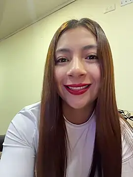 Snapshot of Karlee_Grey1 chatting on June 17, 2026, 1:30 am Karlee Grey1 online show from June 17, 2026, 1:30 am