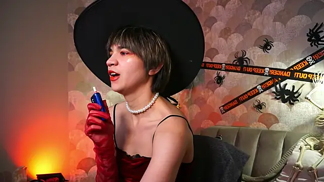 Snapshot of sandzu_ chatting on October 27, 2025, 8:24 pm sandzu online show from October 27, 2025, 8:24 pm