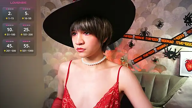 Snapshot of sandzu_ chatting on October 28, 2025, 8:33 pm sandzu online show from October 28, 2025, 8:33 pm