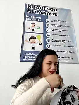 Snapshot of MILA__06 chatting on November 27, 2025, 2:52 pm MILA 06 online show from November 27, 2025, 2:52 pm