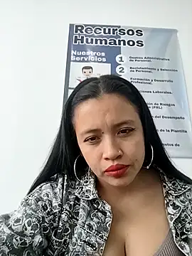 Snapshot of MILA__06 chatting on November 30, 2025, 1:48 pm MILA 06 online show from November 30, 2025, 1:48 pm