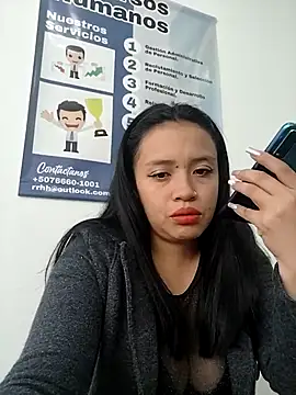 Snapshot of MILA__06 chatting on December 3, 2025, 12:58 pm MILA 06 online show from December 3, 2025, 12:58 pm