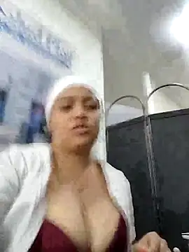 MILA  06 online show from April 30, 2026, 1:06 pm