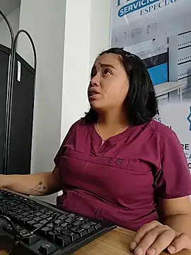 Snapshot of MILA__06 chatting on June 18, 2026, 1:04 pm MILA 06 online show from June 18, 2026, 1:04 pm