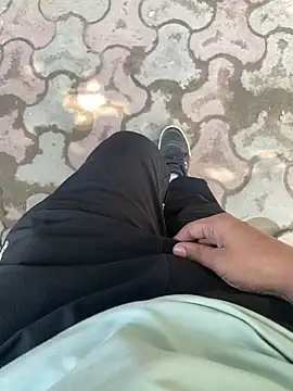 Snapshot of swami_ji chatting on October 10, 2025, 6:12 am swami ji online show from October 10, 2025, 6:12 am