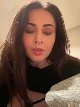 Snapshot of Kristyoff chatting on April 13, 2026, 8:14 pm Kristyoff online show from April 13, 2026, 8:14 pm
