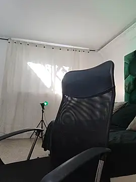Snapshot of AllexJacob chatting on May 7, 2026, 1:16 pm AllexJacob online show from May 7, 2026, 1:16 pm