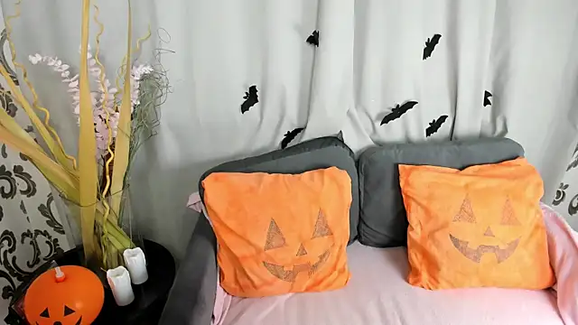 Snapshot of _Velvet_peach_ chatting on October 31, 2025, 5:19 am Velvet peach online show from October 31, 2025, 5:19 am