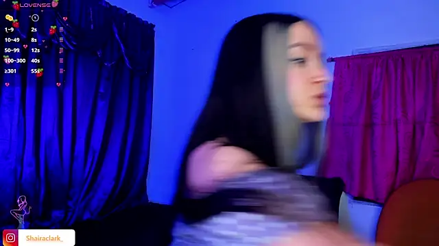 Snapshot of Shairaclark_ chatting on October 2, 2025, 12:39 am Shairaclark online show from October 2, 2025, 12:39 am