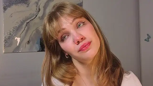 pienaple online show from October 4, 2025, 3:59 am