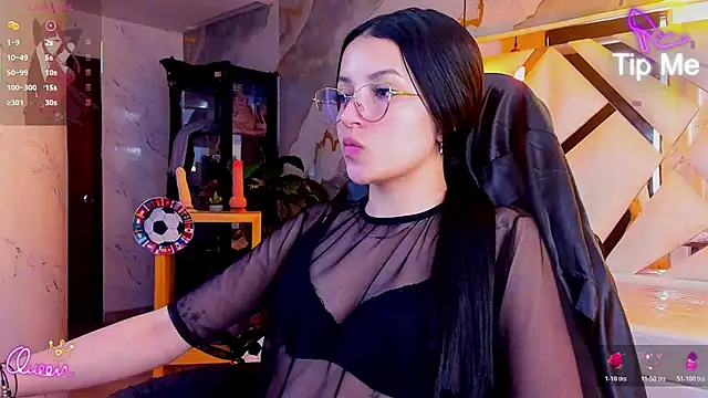 sophiadoll tf online show from June 16, 2026, 1:03 pm