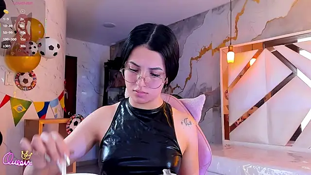 sophiadoll tf online show from June 26, 2026, 1:04 pm