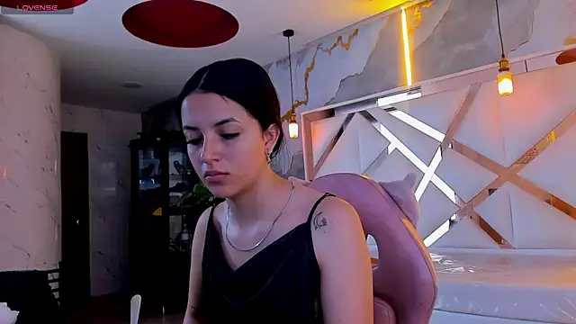 sophiadoll tf online show from July 28, 2026, 12:59 pm