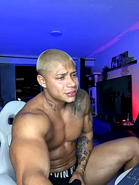 Snapshot of DiagoRockfield chatting on November 1, 2025, 11:18 pm DiagoRockfield online show from November 1, 2025, 11:18 pm