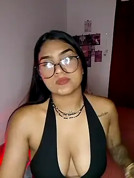 Snapshot of Renata_Zoe chatting on November 12, 2025, 1:39 am Renata Zoe online show from November 12, 2025, 1:39 am