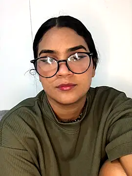 Snapshot of Renata_Zoe chatting on November 29, 2025, 1:19 am Renata Zoe online show from November 29, 2025, 1:19 am