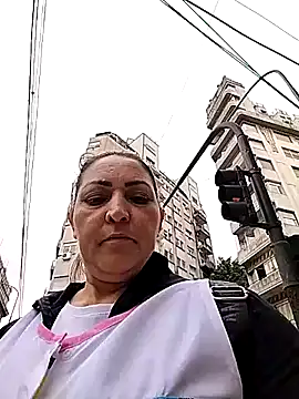 Lunita86 online show from December 1, 2025, 3:17 pm