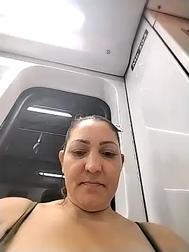 Lunita86 online show from March 10, 2026, 3:28 pm