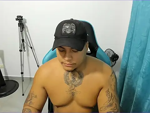 roughandreadyboys2 online show from September 17, 2025, 3:08 am