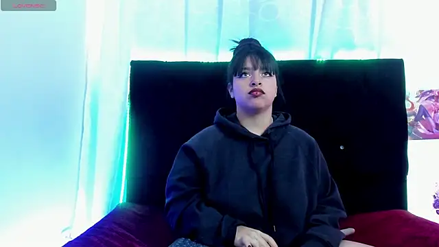 queen salomme online show from October 1, 2025, 11:38 am