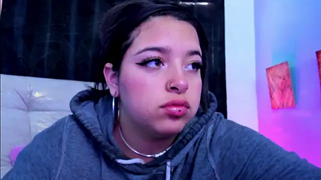 queen salomme online show from November 29, 2025, 8:45 pm