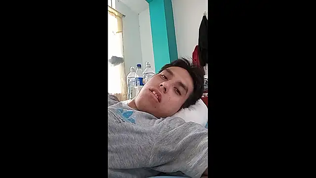Snapshot of supguyLat chatting on July 16, 2026, 2:23 pm supguyLat online show from July 16, 2026, 2:23 pm