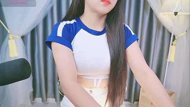 Cherry-26 online show from March 10, 2026, 7:08 pm