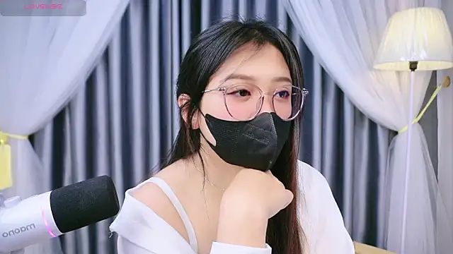 Cherry-26 online show from March 17, 2026, 3:22 am