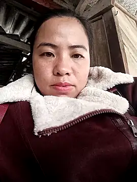 tulipsexy online show from March 7, 2026, 4:42 am