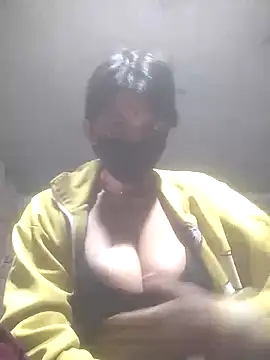 Snapshot of Hott_cutgirl chatting on November 10, 2025, 6:51 pm Hott cutgirl online show from November 10, 2025, 6:51 pm