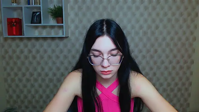 Snapshot of MiraBabe_ chatting on September 24, 2025, 5:33 am MiraBabe online show from September 24, 2025, 5:33 am