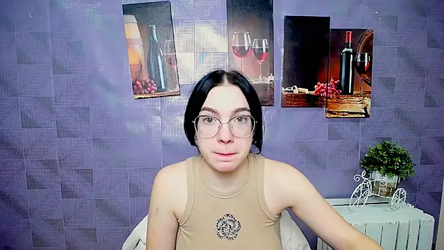 Snapshot of MiraBabe_ chatting on November 3, 2025, 10:16 am MiraBabe online show from November 3, 2025, 10:16 am