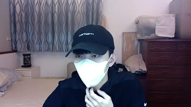 Snapshot of kai101010 chatting on September 21, 2025, 3:35 pm kai101010 online show from September 21, 2025, 3:35 pm