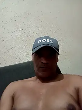 Snapshot of JeffersonRay chatting on May 6, 2026, 1:38 pm JeffersonRay online show from May 6, 2026, 1:38 pm
