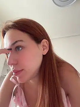 Snapshot of MollyXoXo chatting on July 31, 2026, 12:59 pm MollyXoXo online show from July 31, 2026, 12:59 pm