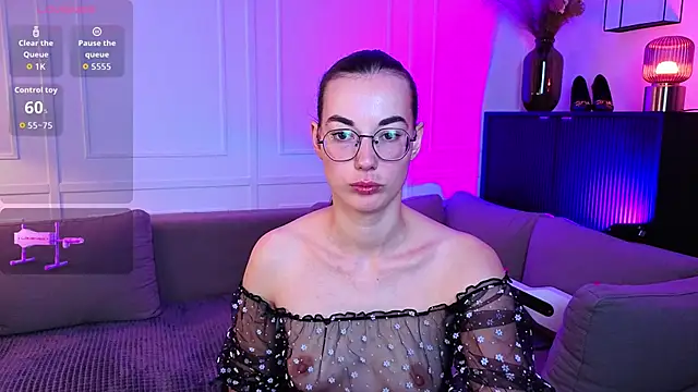 EmmaJakson online show from October 14, 2025, 5:36 pm